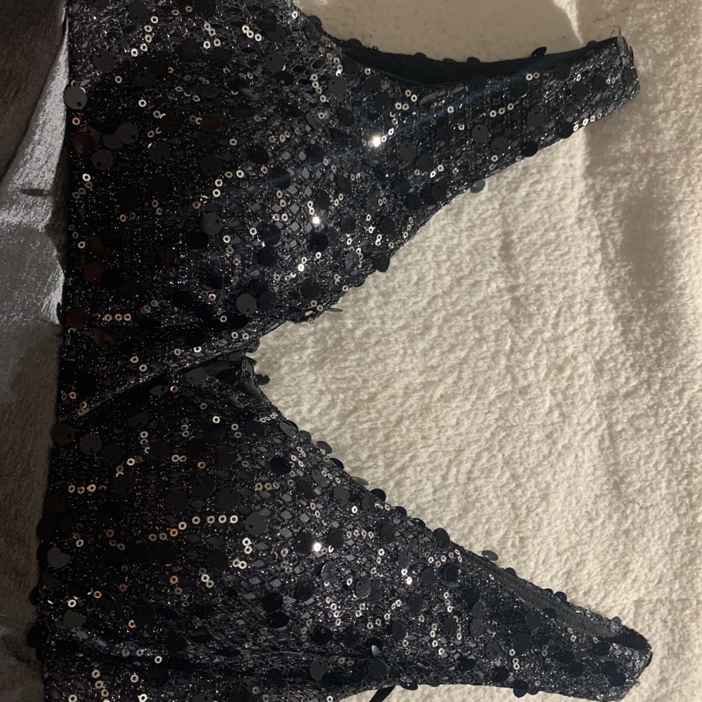 Super cute and slimming dress